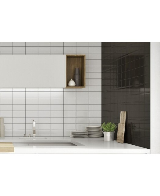 Carrelage métro noir 7,5x15 cm - ambiance Black and White pour cuisine et salle de bain
